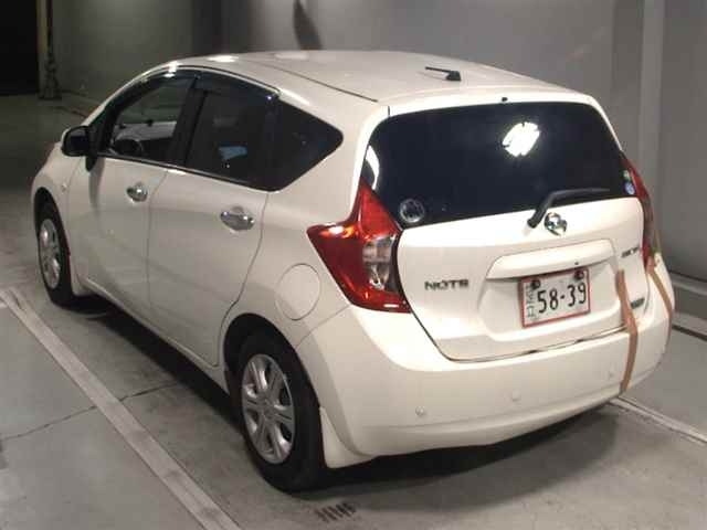 зеркало Nissan Note