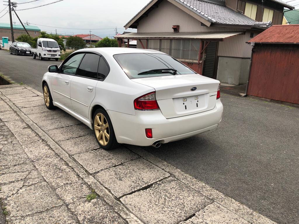 крыло Subaru Legacy B4
