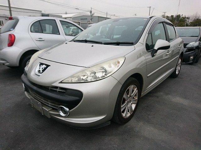 бампер Peugeot 207