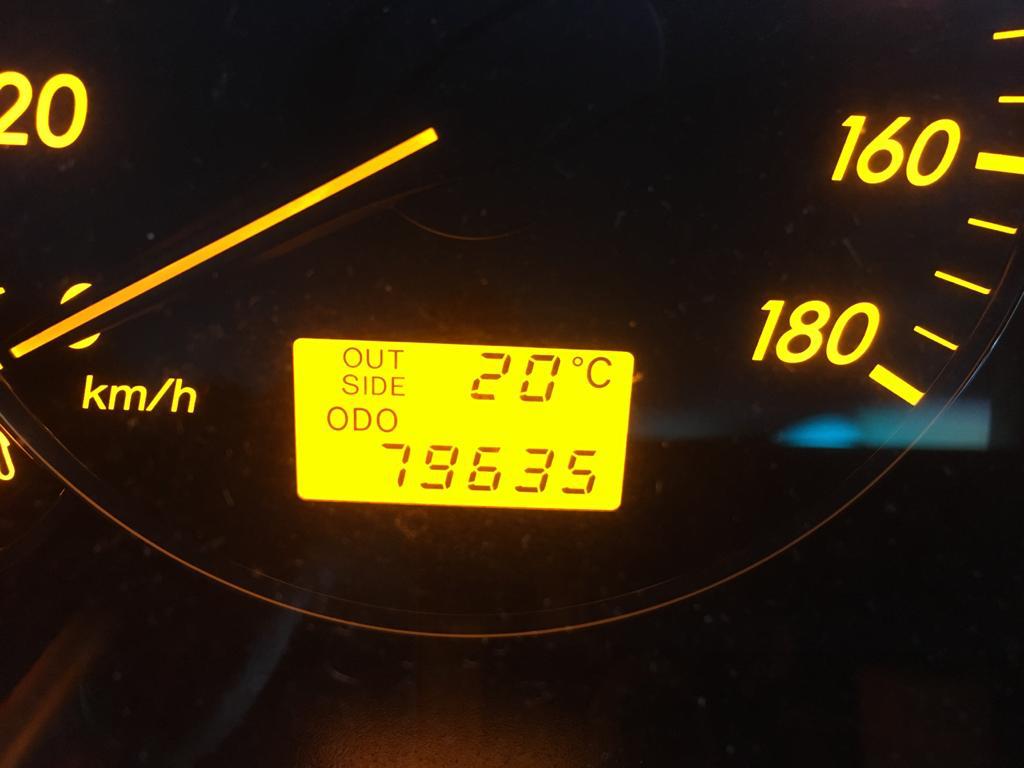 климат-контроль Toyota Avensis