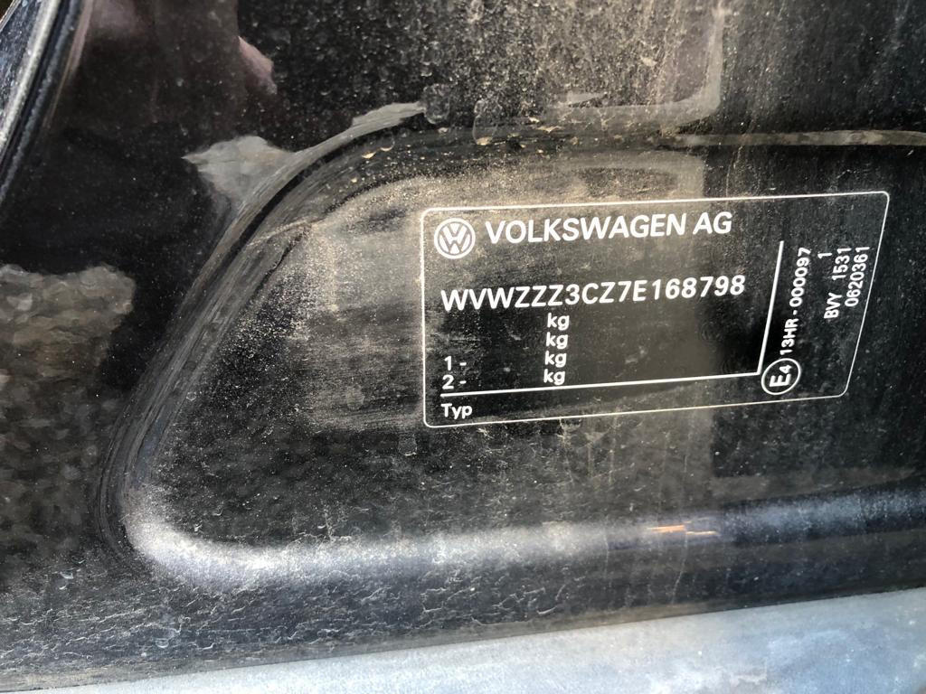 шторка багажника Volkswagen Passat