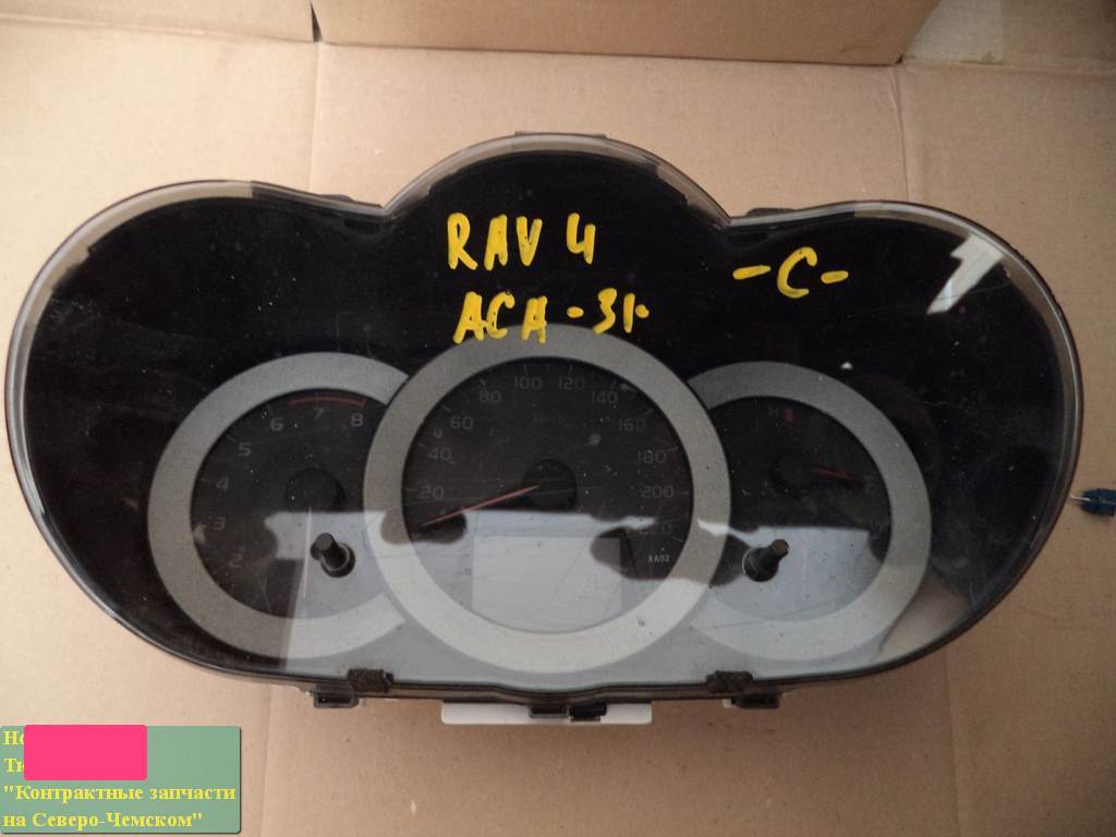 щиток приборов Toyota RAV4