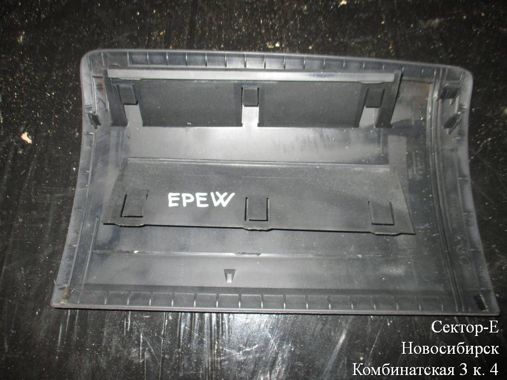 airbag пассажирский Mazda Tribute