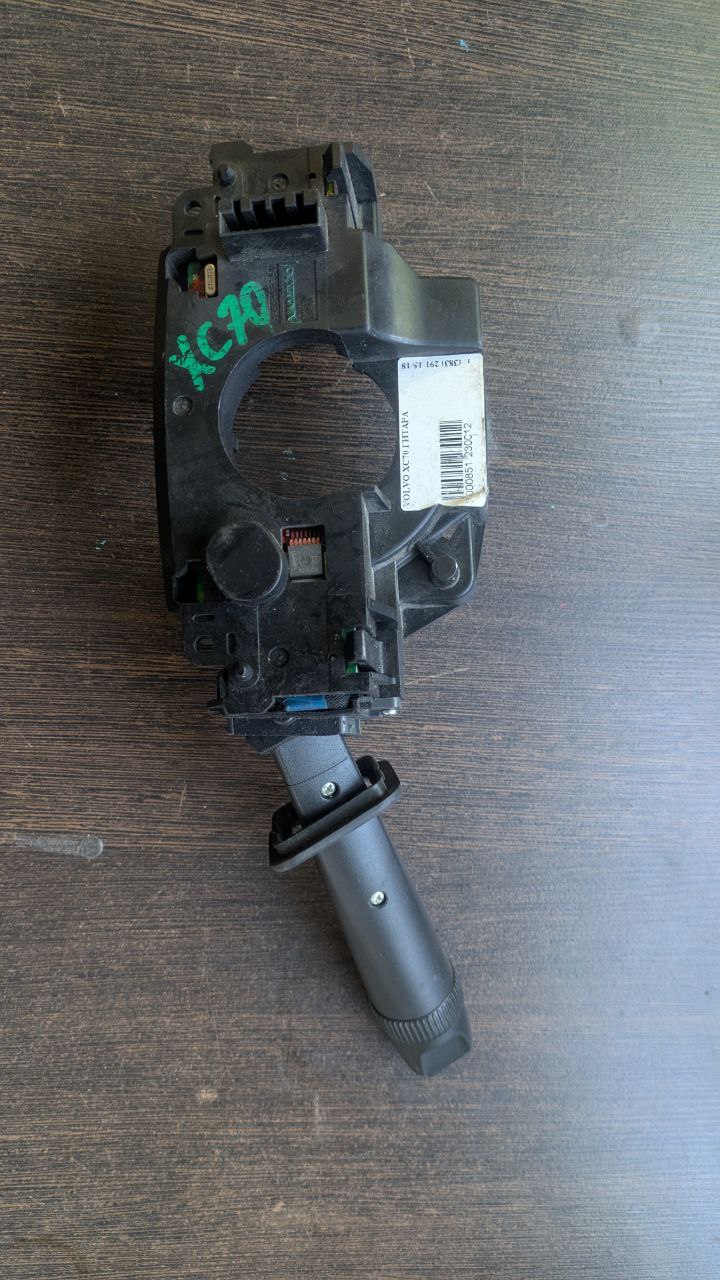 подрулевой переключатель дворников Volvo XC70