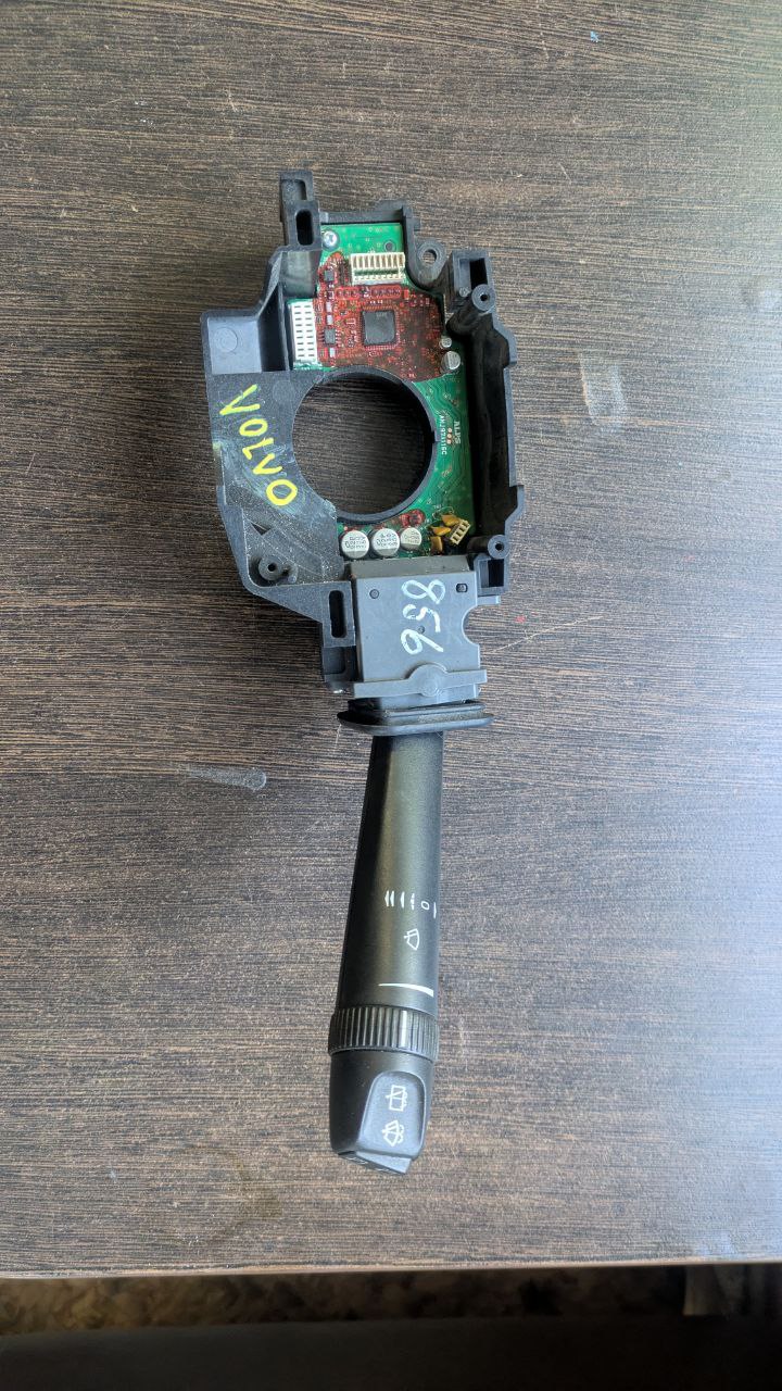 подрулевой переключатель дворников Volvo XC70