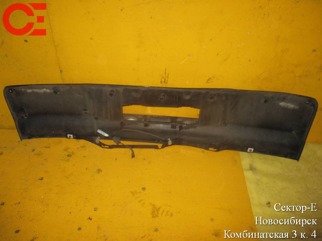 накладка 5-й двери Honda Accord