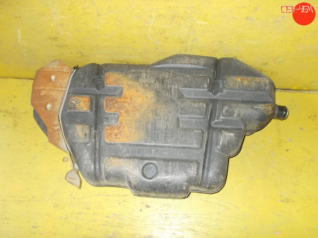бензобак Nissan Cube