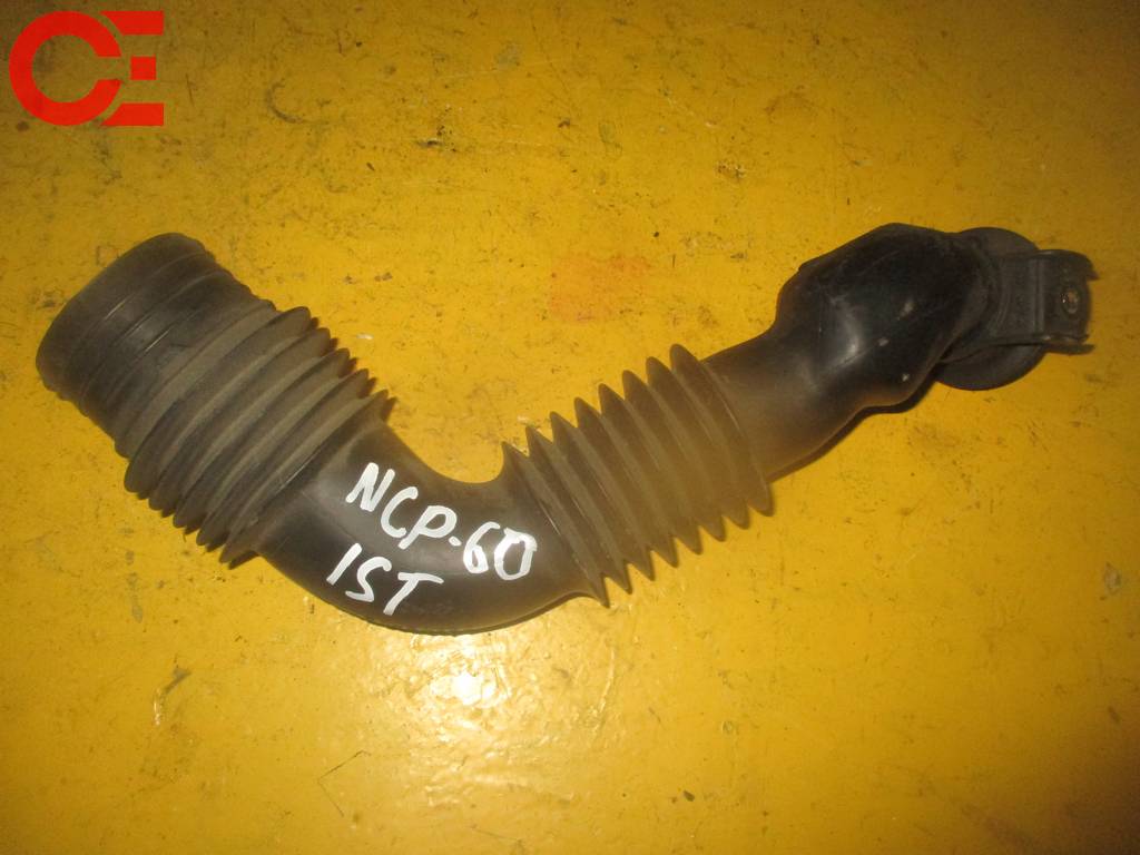 воздухозаборник Toyota ist