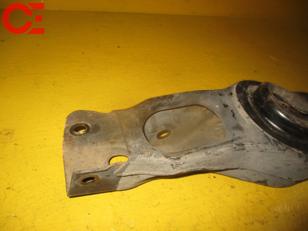 рычаг подвески Mitsubishi Pajero