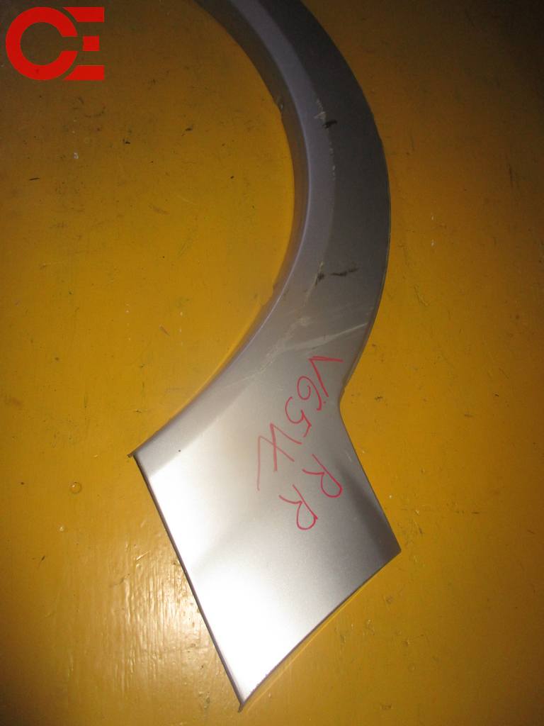 накладка на крыло Mitsubishi Pajero