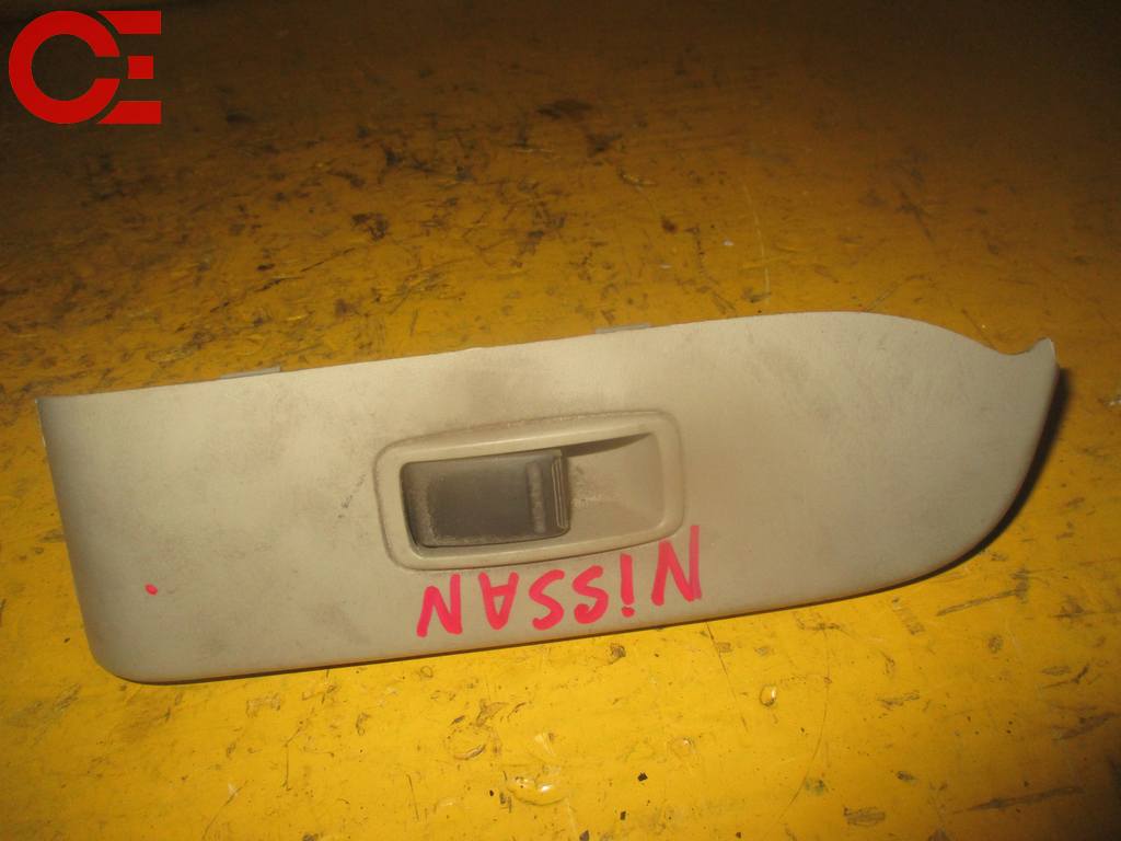 кнопка стеклоподъемника Nissan