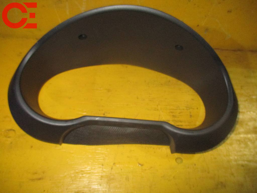 консоль под щиток приборов Subaru Impreza