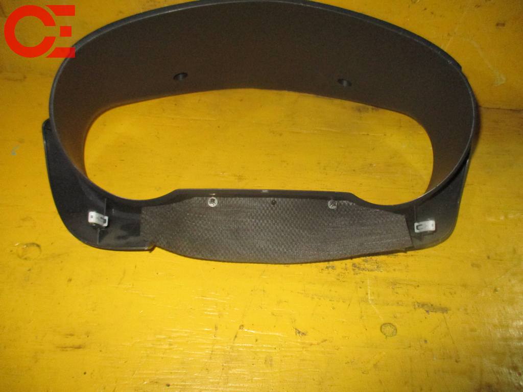 консоль под щиток приборов Subaru Impreza