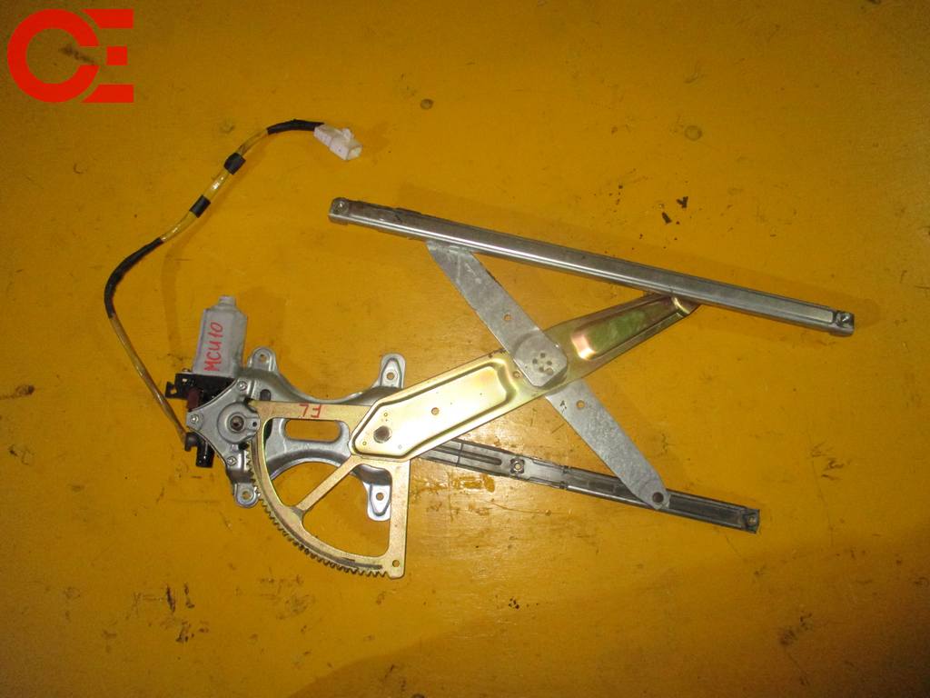 стеклоподъемник Toyota Harrier