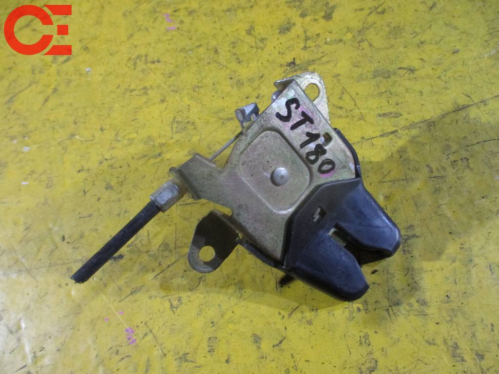 замок крышки багажника Toyota Carina ED