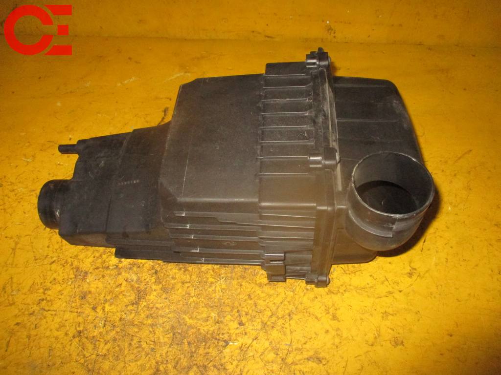 корпус воздушного фильтра Peugeot 206