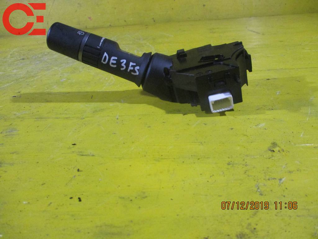 переключатель стеклоочистителей Mazda Demio