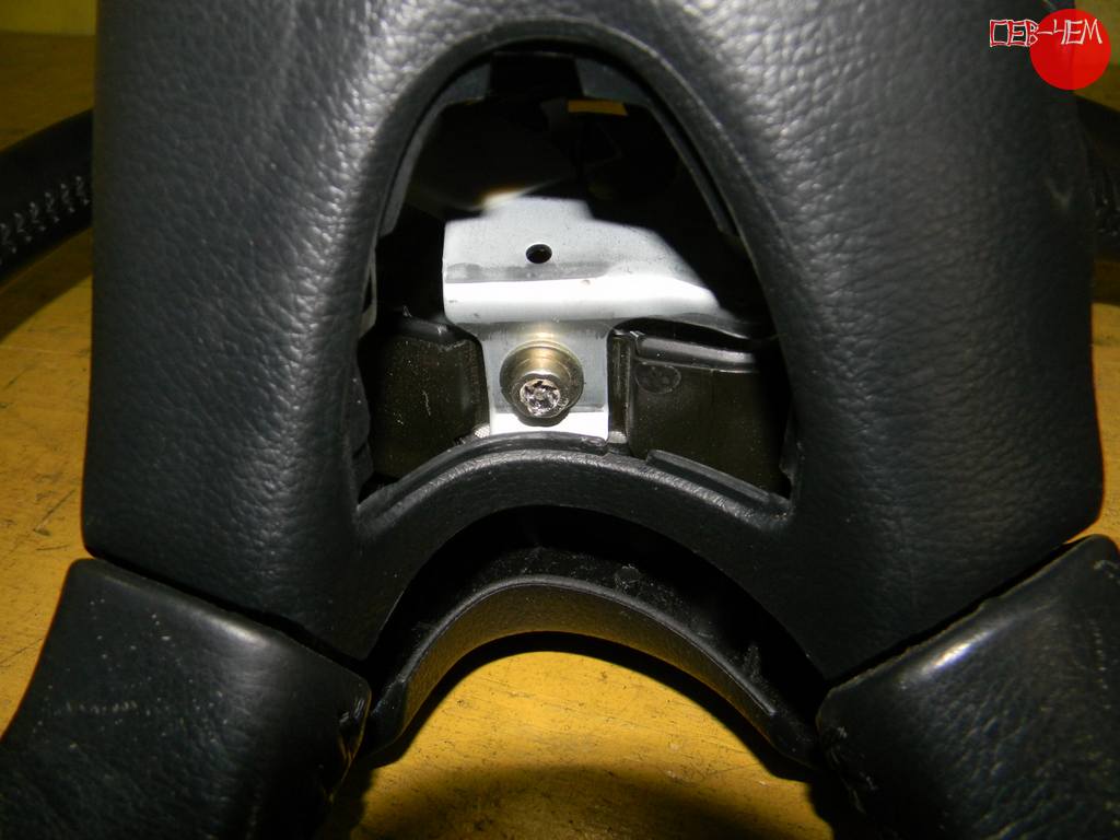 airbag водительский NISSAN PRIMERA