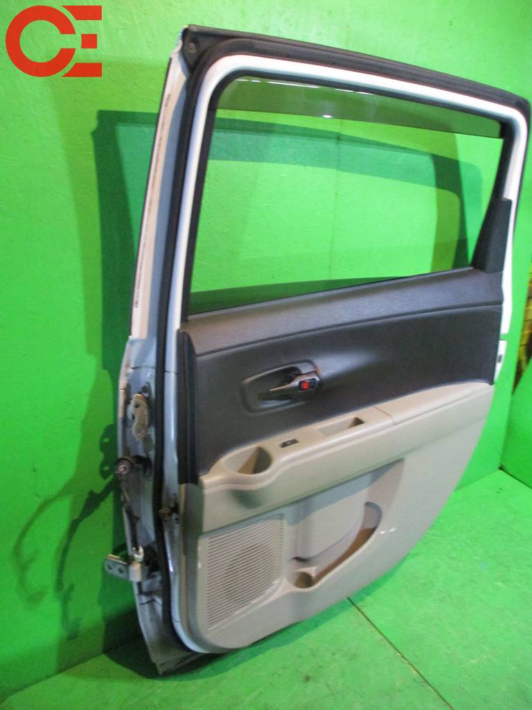 дверь TOYOTA PASSO SETTE