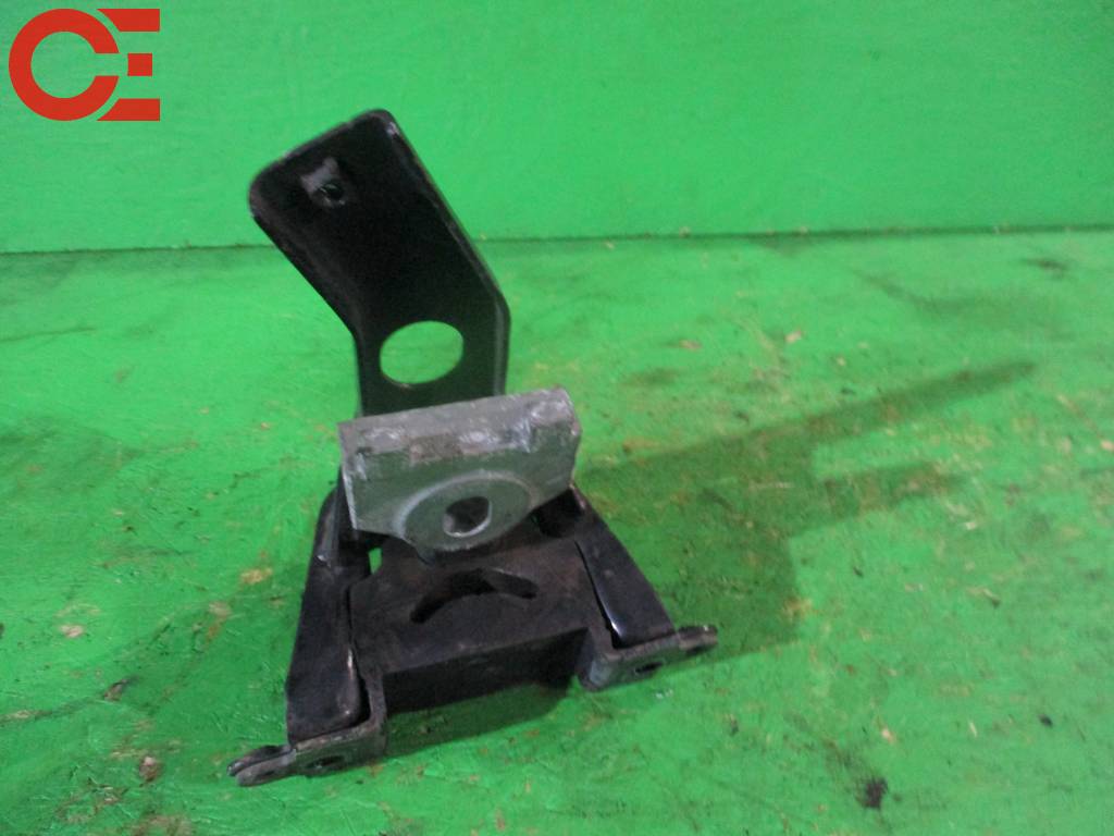 подушка двигателя TOYOTA VITZ