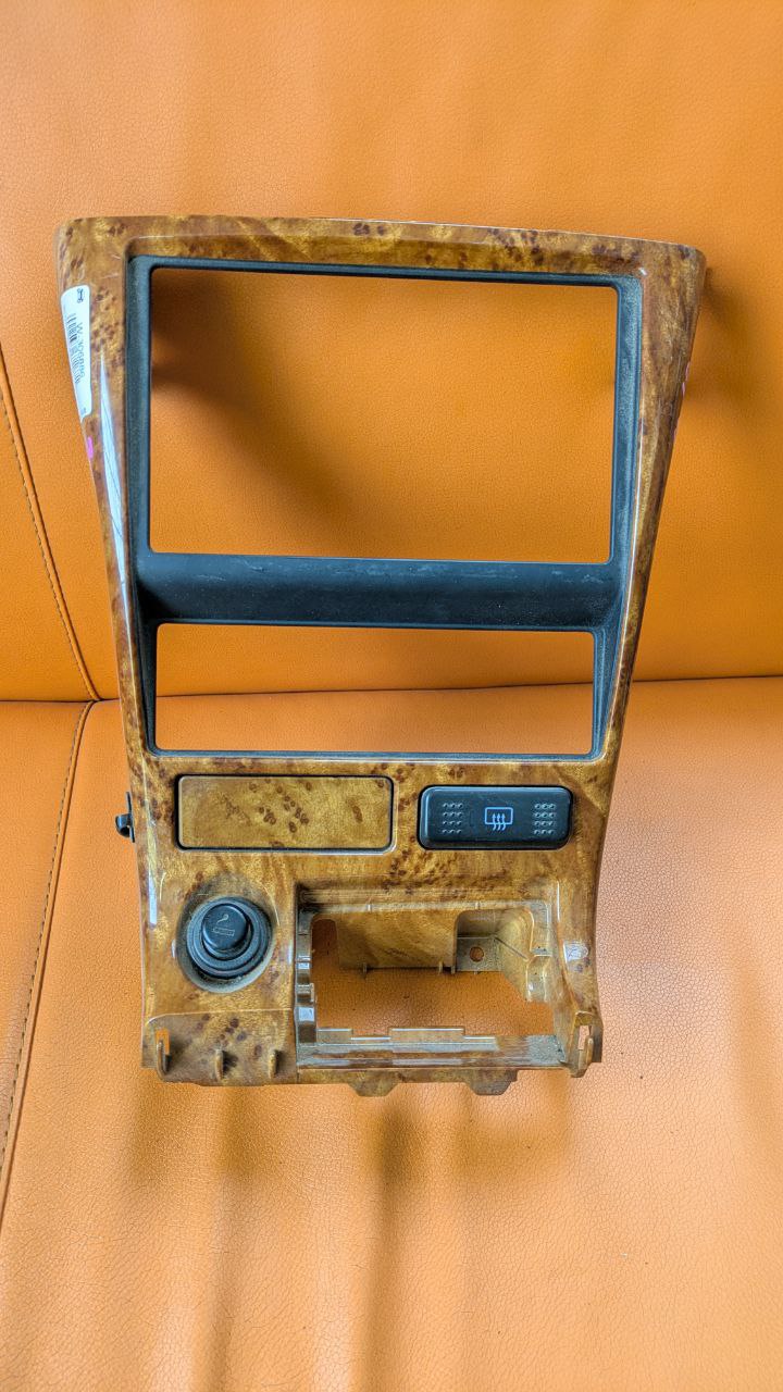 консоль магнитофона Nissan Bluebird Sylphy