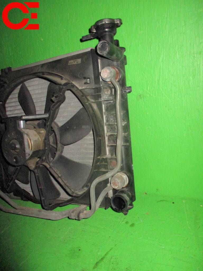 диффузор радиатора Mazda Capella