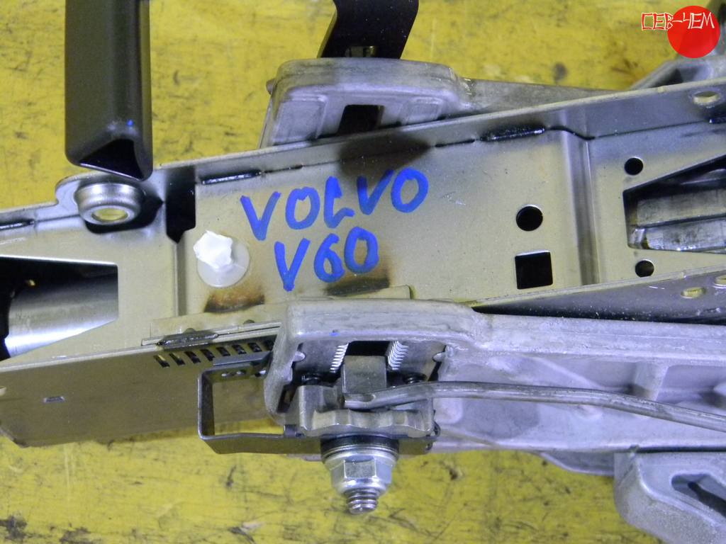 рулевая колонка Volvo V60