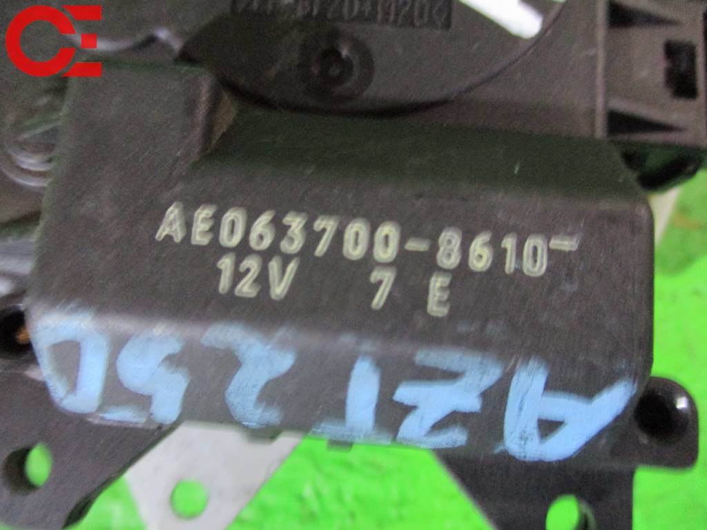 сервопривод заслонок печки Toyota Avensis