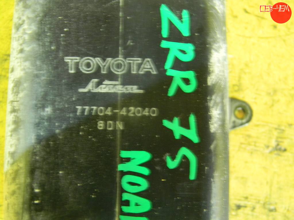 фильтр паров топлива Toyota Noah