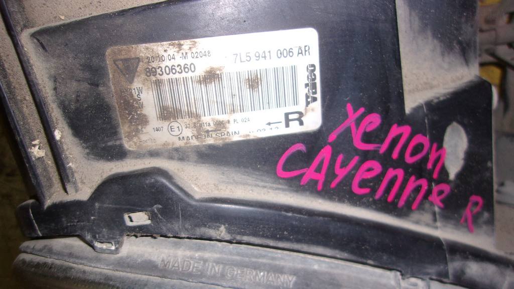 фара Porsche Cayenne