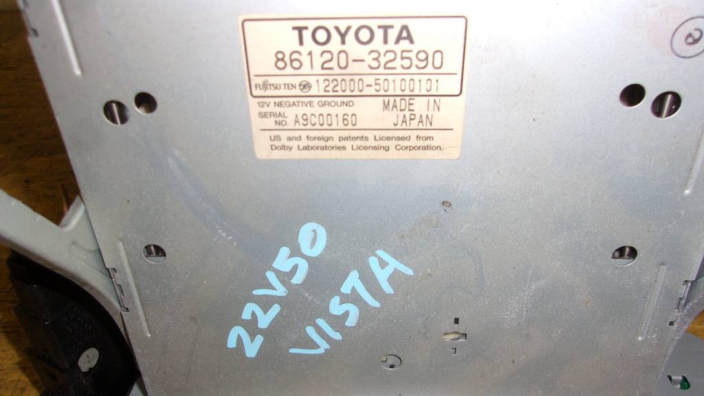 магнитофон Toyota Vista