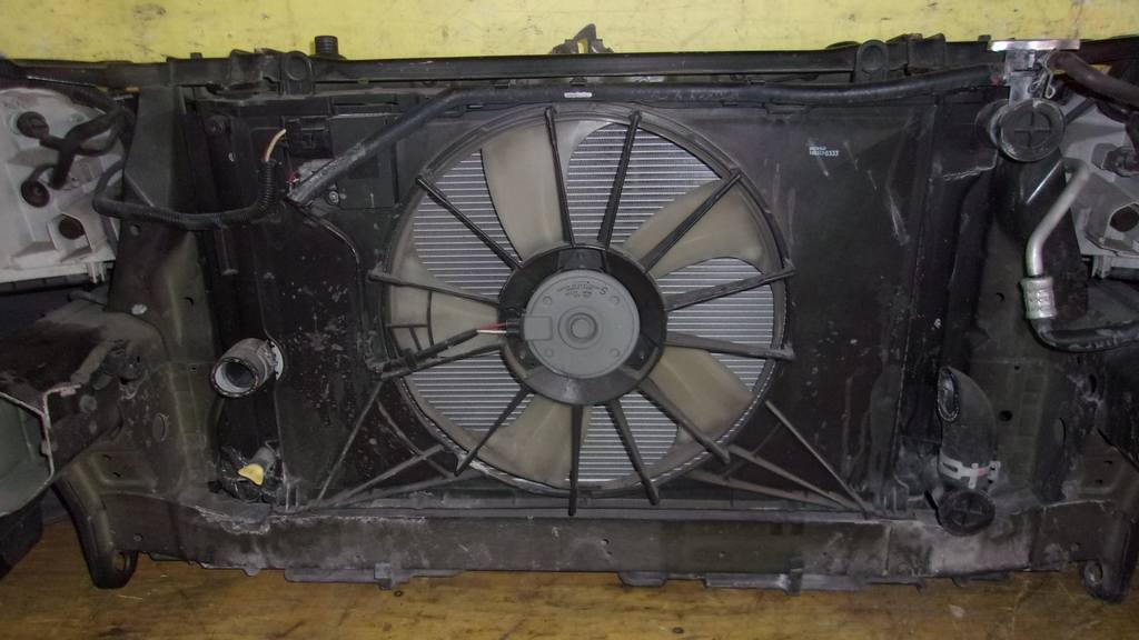 ноускат Toyota Corolla Axio