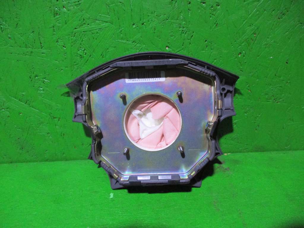 airbag водительский Nissan Sunny