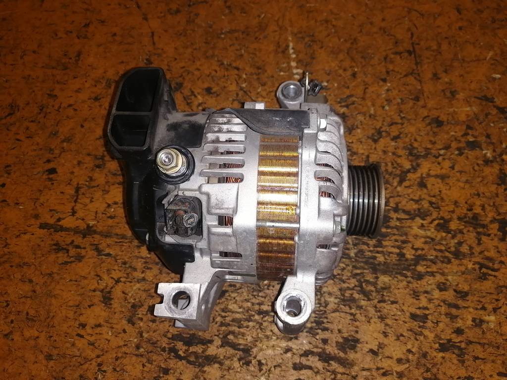 генератор Mazda Atenza