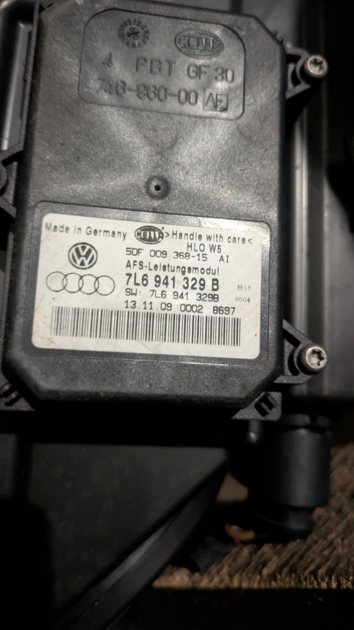 фара Volkswagen Golf