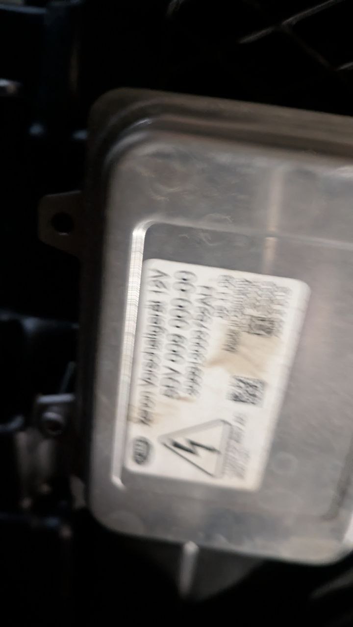 фара Volkswagen Golf