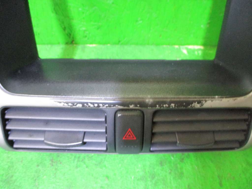 консоль магнитофона Honda CR-V