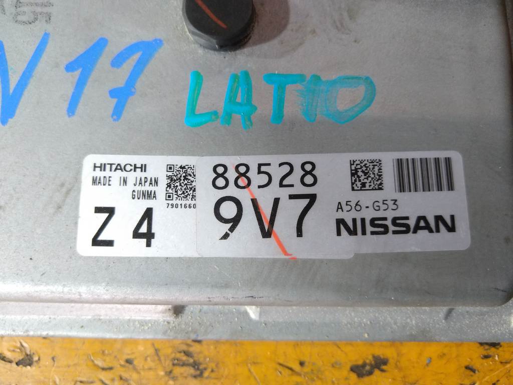 блок управления двс Nissan Latio