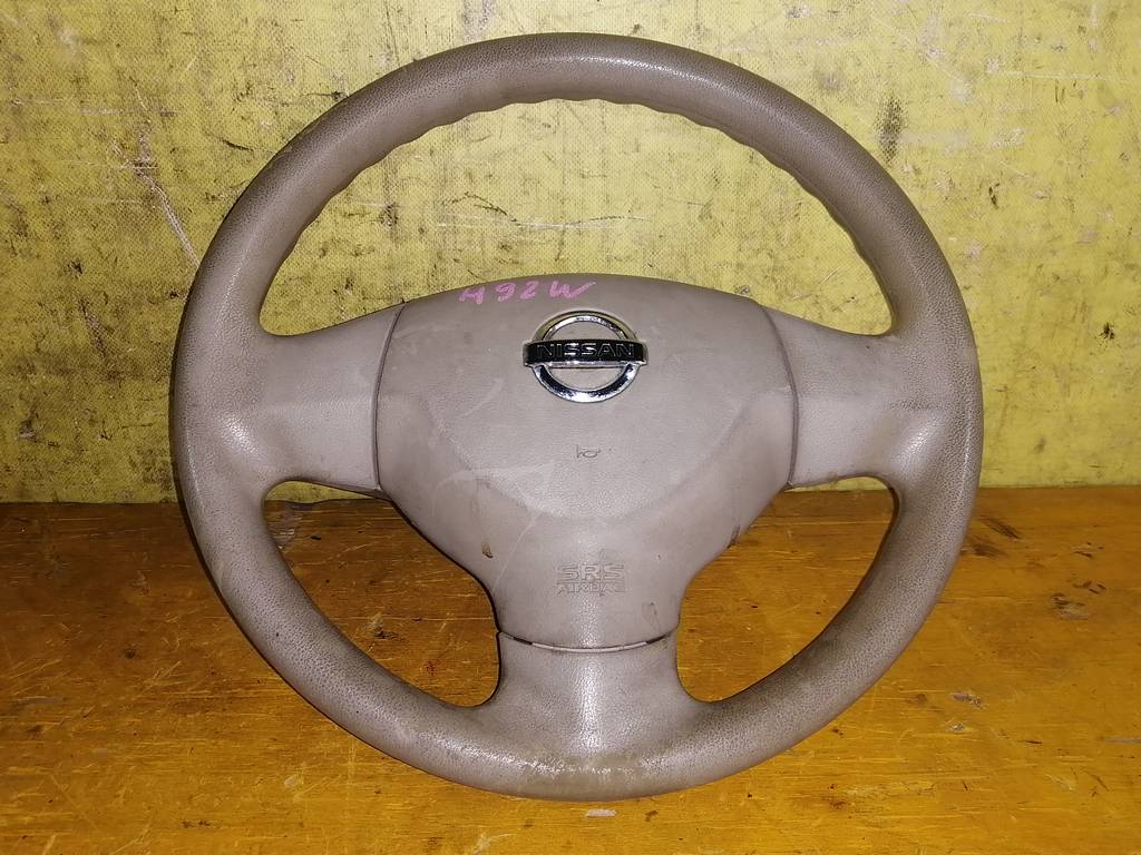 airbag водительский Nissan Otti