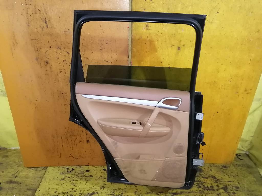 дверь Porsche Cayenne