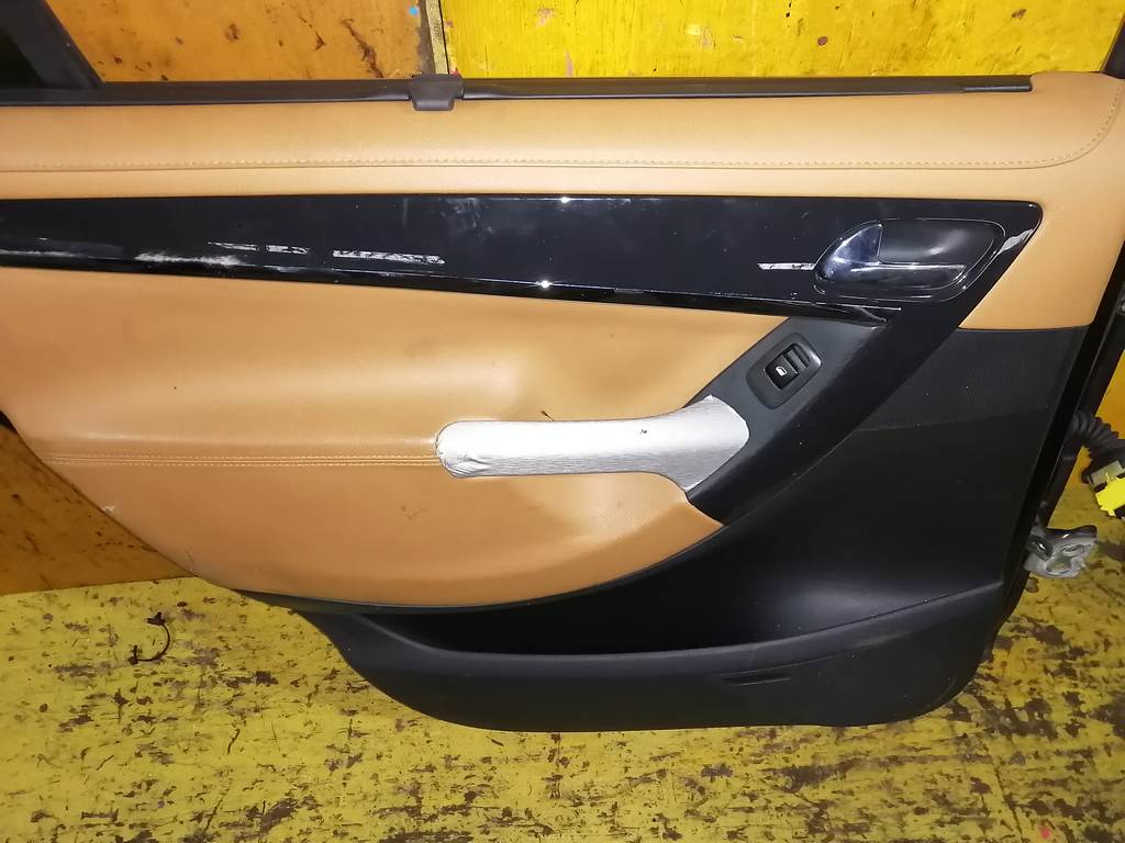 дверь Citroen C4 Picasso