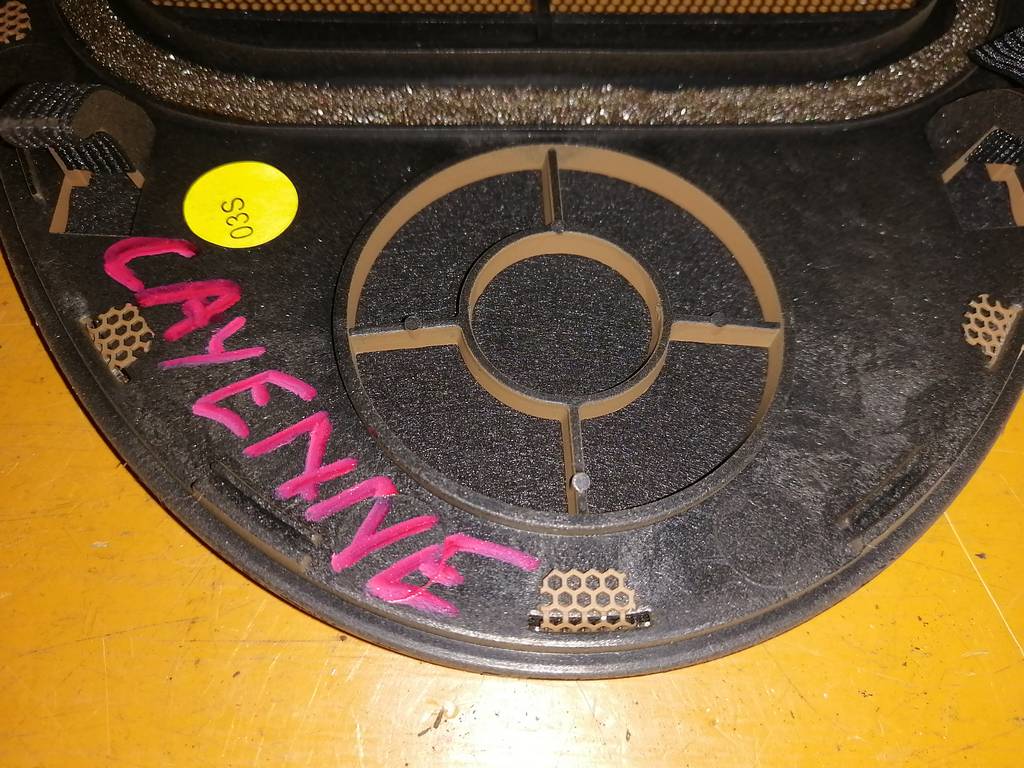 накладка на торпеду Porsche Cayenne