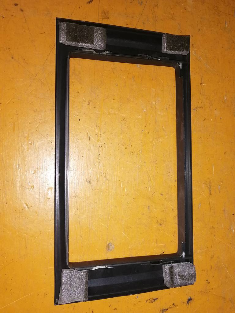 консоль магнитофона Porsche Cayenne