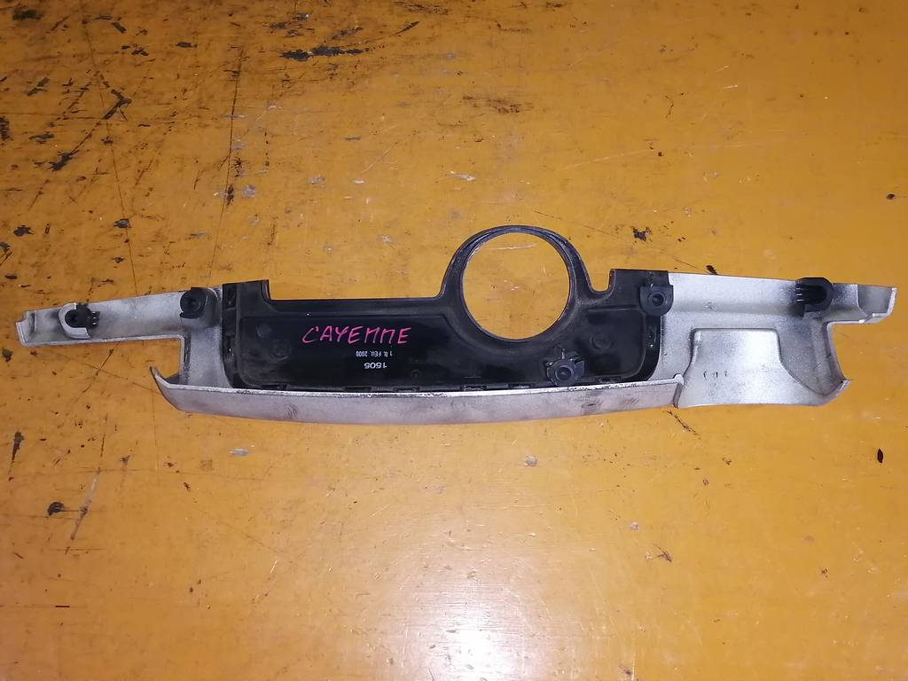 декоративная крышка двс Porsche Cayenne