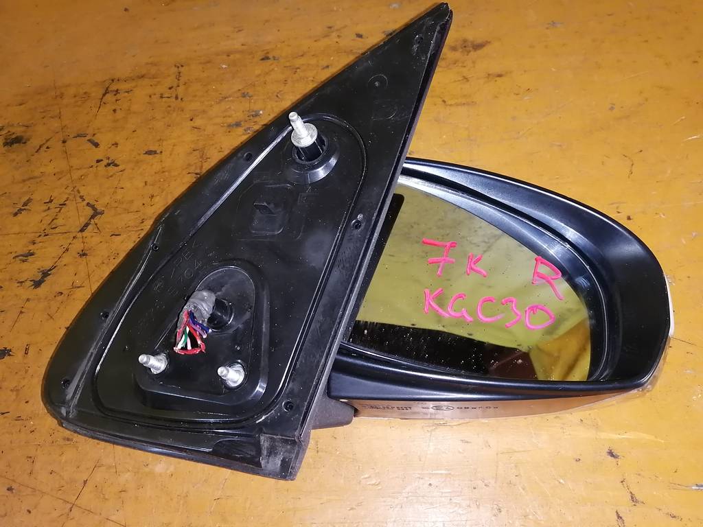 зеркало Toyota Passo