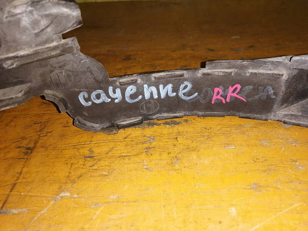 крепеж бампера Porsche Cayenne