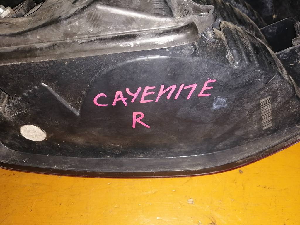 стоп-сигнал Porsche Cayenne