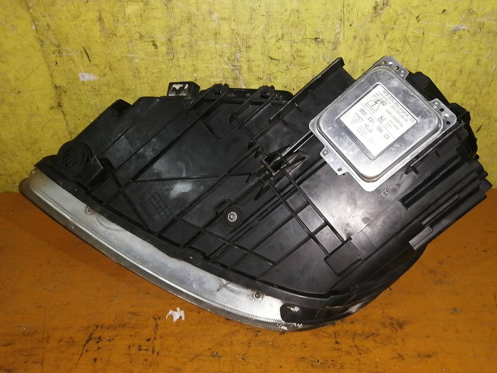 фара Porsche Cayenne