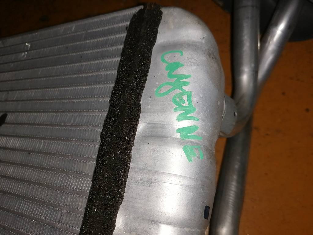 радиатор печки Porsche Cayenne