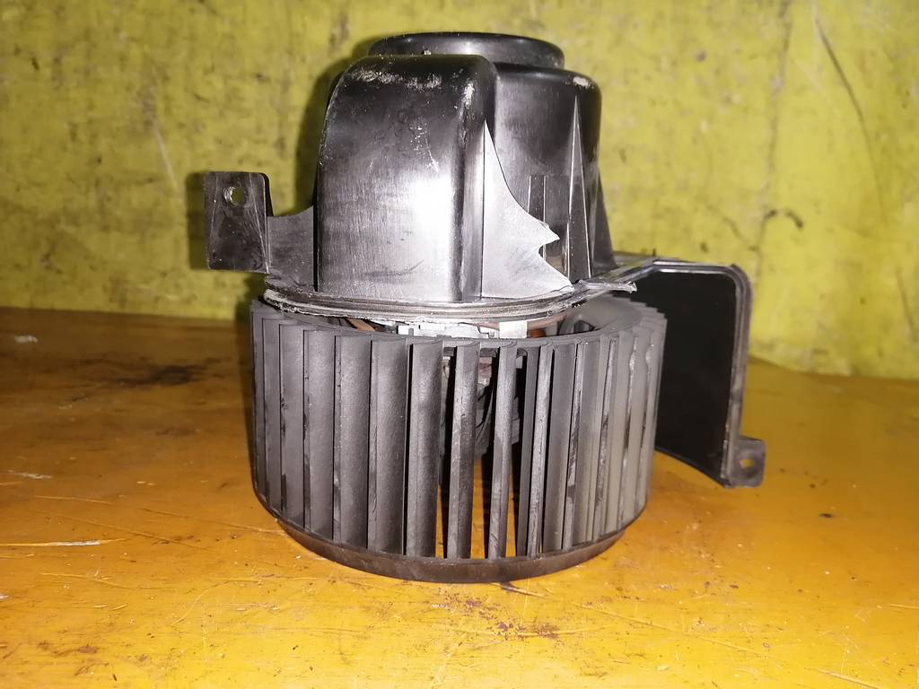 мотор печки Porsche Cayenne